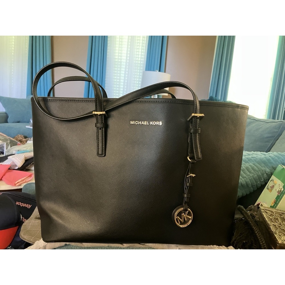 New! Michael Kors Jet Set Travel Large Tote With Laptop Holder - Picture 2 of 14